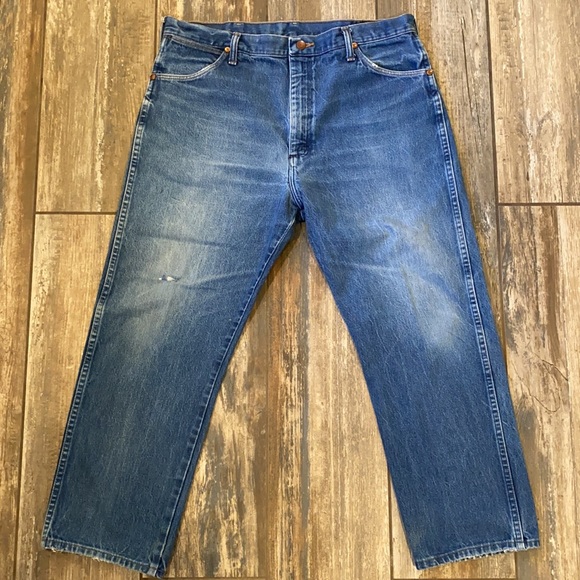 Vintage High Rise Wrangler Jeans - Picture 4 of 8